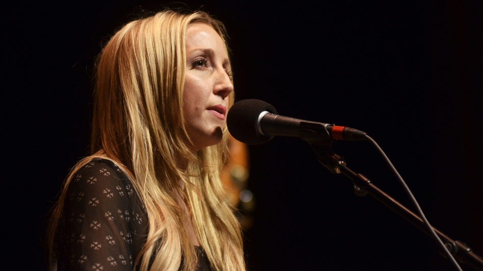 Ashley Monroe 1006