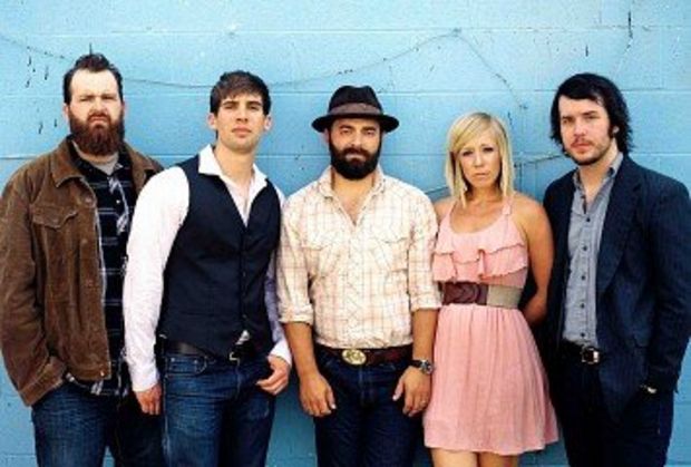 DREW HOLCOMB & THE NEIGHBORS 1002