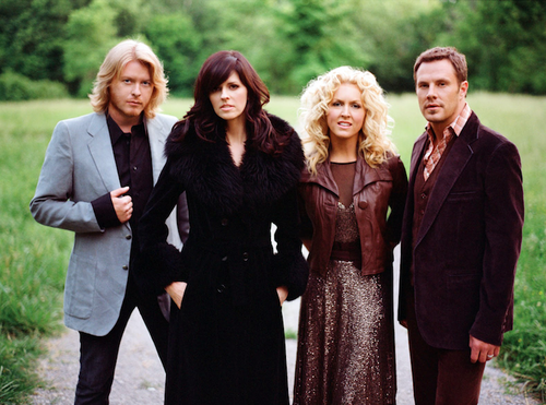 Little Big Town 1006