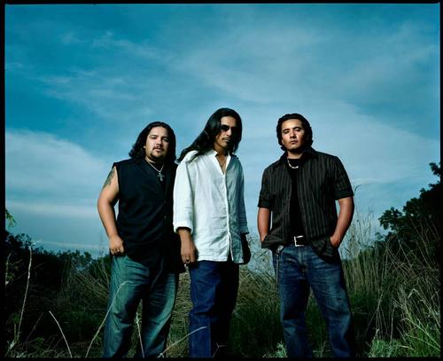 Los Lonely Boys 1004