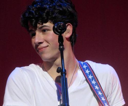 Nick Jonas & The Administration 1005