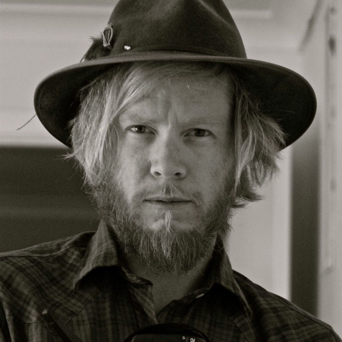 STU LARSEN 1002