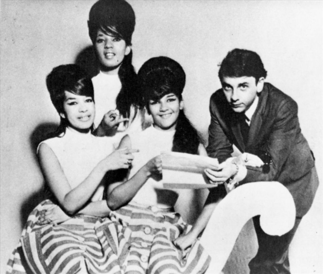 THE RONETTES HOLIDAY SONGS 1002