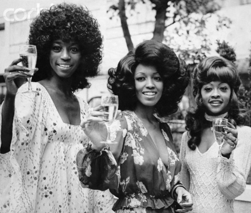 THE THREE DEGREES 1005