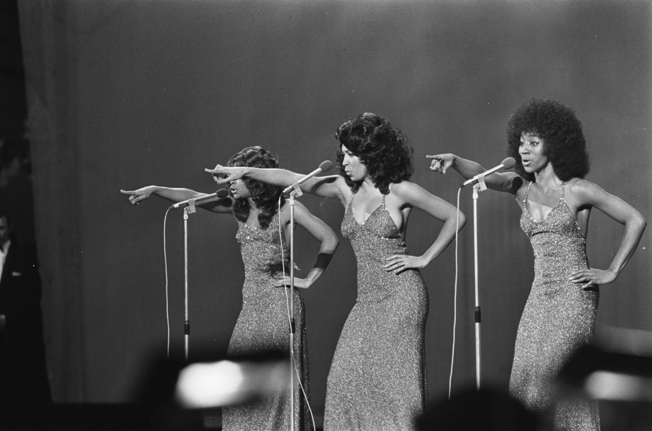 THE THREE DEGREES 1006