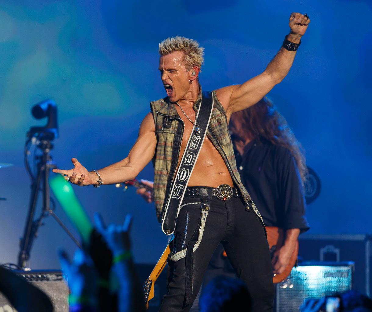 BILLY IDOL  