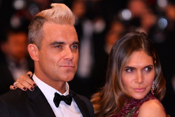 Robbie Williams ve Ayda Fieldın üçüncü çocuk mutluluğu...