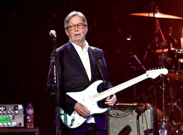 Aşı karşıtı Clapton Covid-19a yakalandı