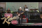 Brad Paisley Performs "Moonshine In the Trunk"