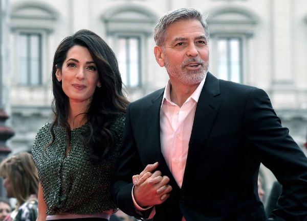 Clooney çifti yine ikiz bebek bekliyor