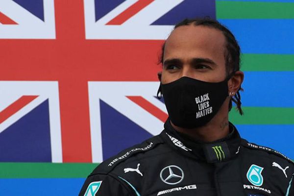 Lewis Hamilton corona virüse yakalandı