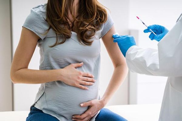 Ankara Şehir Hastanesinde tedavi gören 33 hamileden 32si aşısız