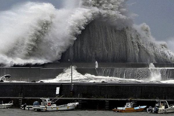 Japonya tayfunlardan elektrik üretmeyi hedefliyor