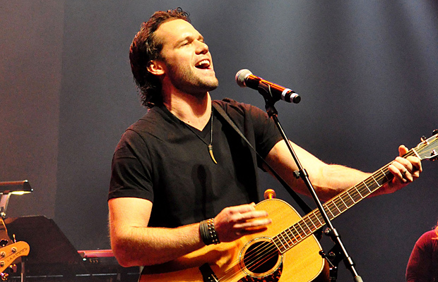 Chad Brownlee 1001