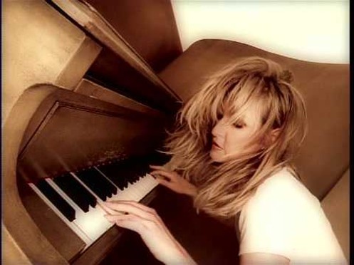 Donna Lewis 1009