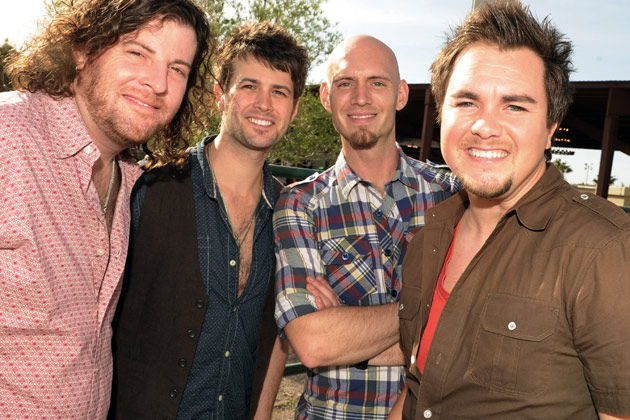 Eli Young Band 1002