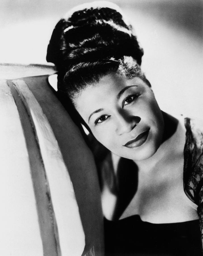 ELLA FITZGERALD - HOLIDAY SONGS 1003