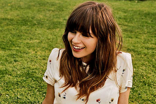 Gabrielle Aplin 1002