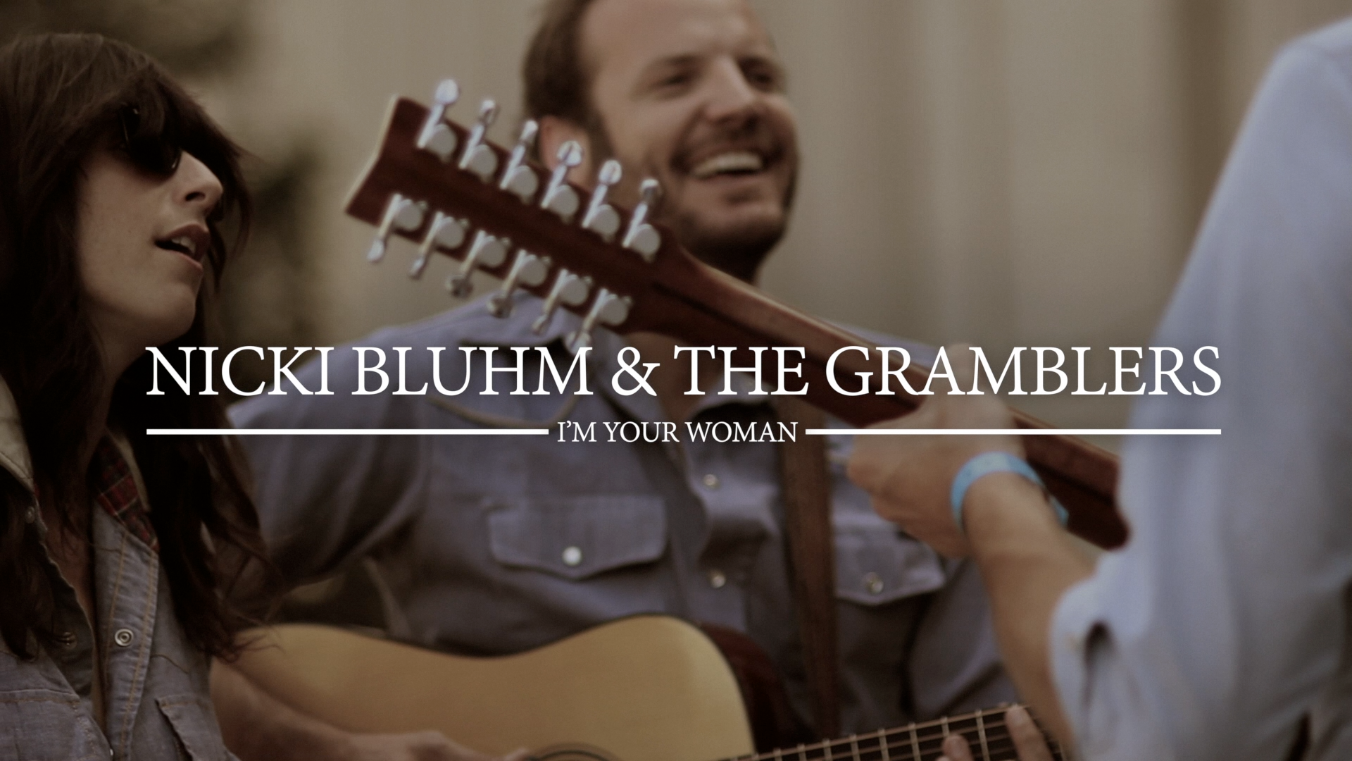 Nicki Bluhm & The Gramblers 1001