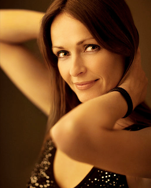 SHARON CORR 1004