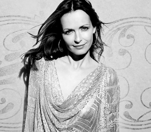 SHARON CORR 1007