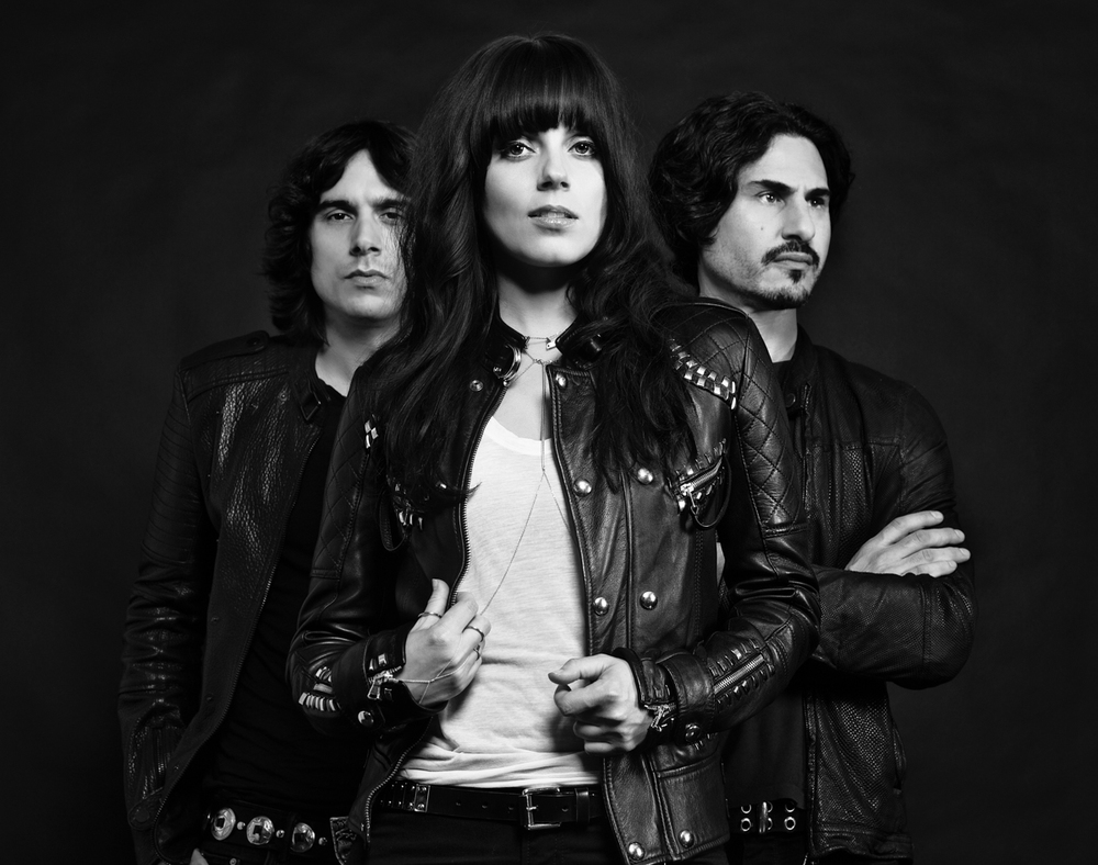 THE LAST INTERNATIONALE 1000