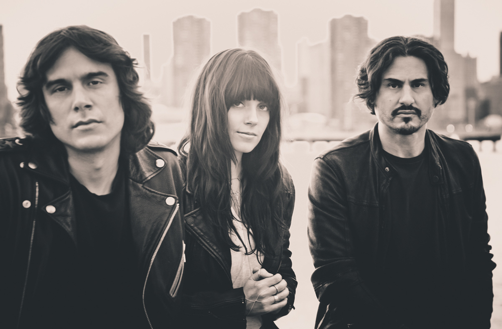 THE LAST INTERNATIONALE 1001