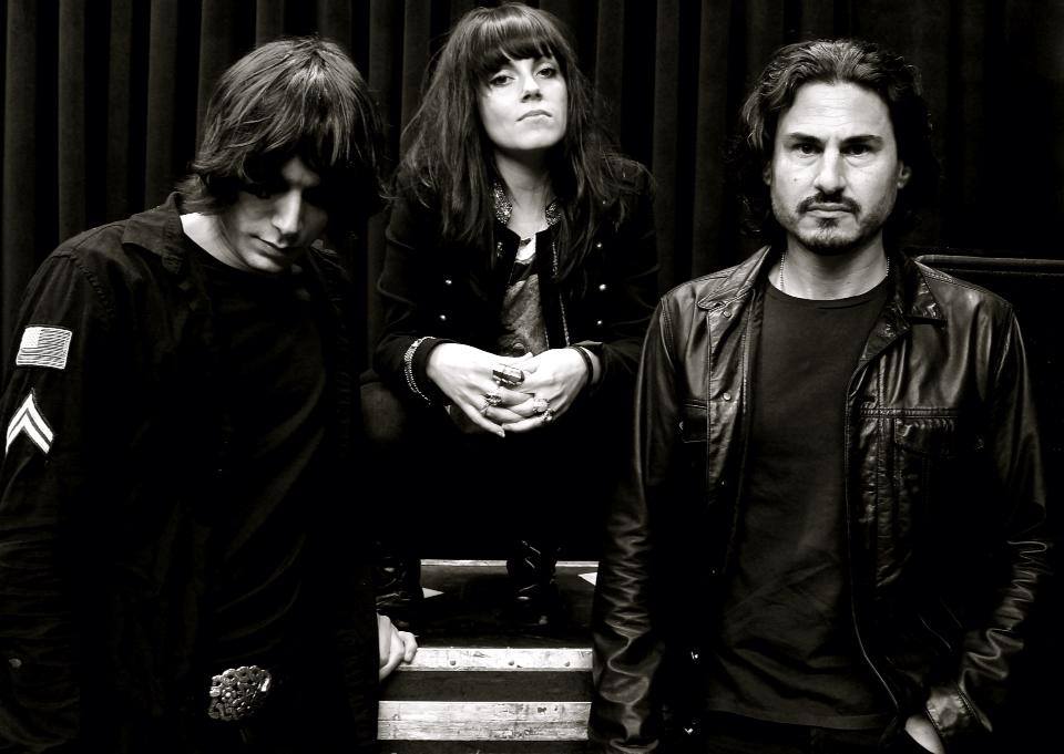 THE LAST INTERNATIONALE 1004