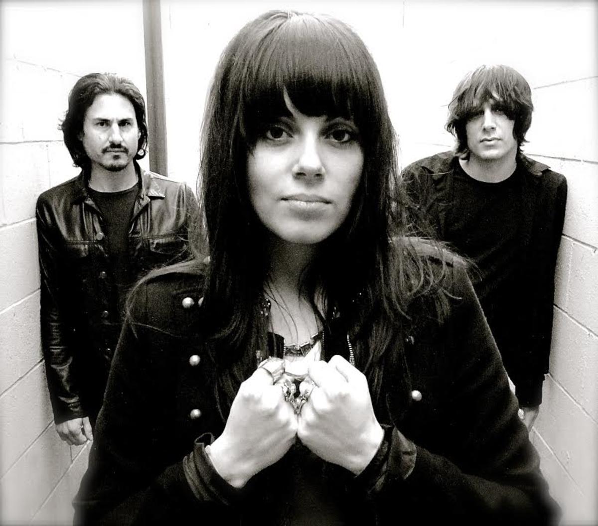 THE LAST INTERNATIONALE 1006