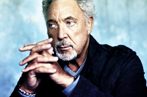 TOM JONES 1002