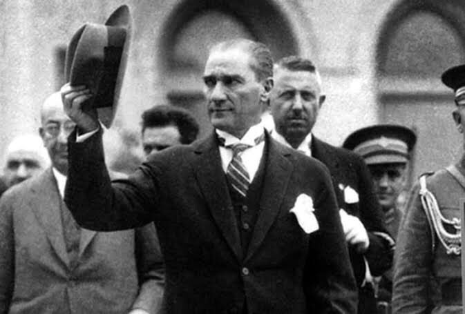 MUSTAFA KEMAL ATATURK 1001