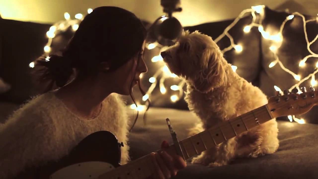 DANIELA ANDRADE - HOLIDAY SONGS