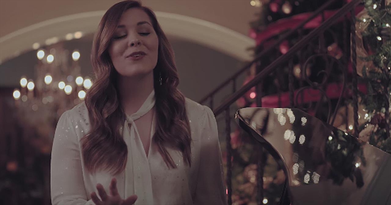 HANNAH KERR - HOLIDAY SONGS